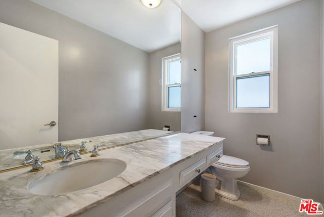 5326 Fairview Boulevard, Los Angeles CA: https://media.crmls.org/mediaz/95bda8d9-919c-408f-8eff-646f33e904a5.jpg