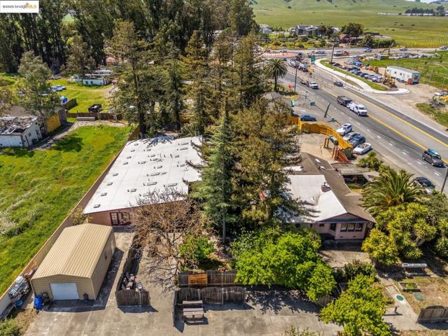 75 Fremont Dr., Sonoma CA: https://media.crmls.org/mediaz/95bdbe88-d219-460e-b6dd-f8c925edfa0c.jpg