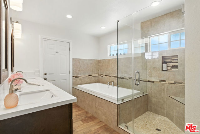 3521 W 58th Place, Los Angeles CA: https://media.crmls.org/mediaz/95be2beb-8266-44e7-8125-d269d3c16530.jpg