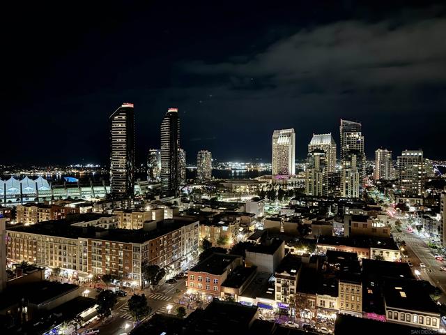 575 6th Ave, San Diego CA: https://media.crmls.org/mediaz/95bfa3fd-3d62-4dc8-a2e4-fc3b6c4db485.jpg