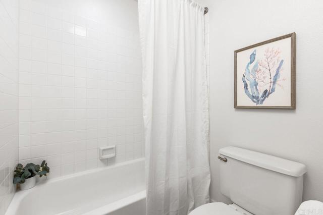 Detail Gallery Image 22 of 45 For 2101 Winged Foot, Escondido,  CA 92026 - 2 Beds | 2 Baths