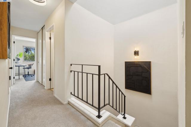 3032 CERRO VISTA, Alameda CA: https://media.crmls.org/mediaz/95c071b9-4b76-44cc-bcdc-5d76417116bb.jpg