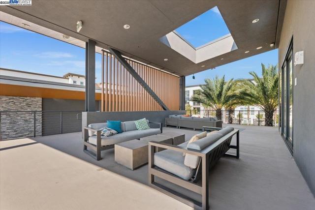 6017 Basaltina Pl, Dublin CA: https://media.crmls.org/mediaz/95c0a689-28f4-44eb-b590-6df8b7576ce3.jpg