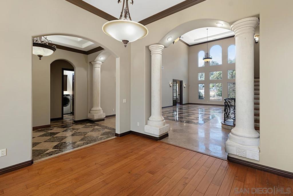 MLS #250034511SD image #11