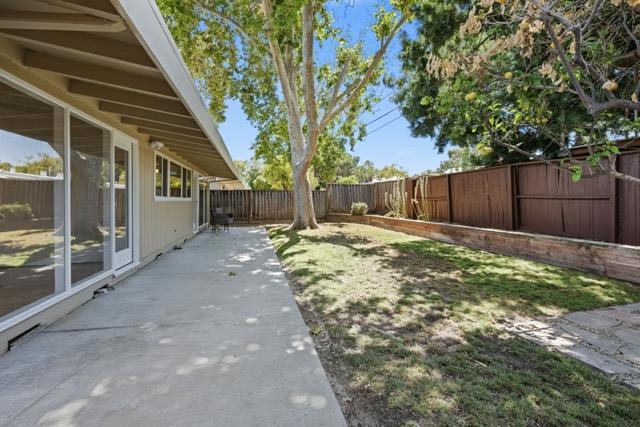 378 Woodhams Road, Santa Clara CA: https://media.crmls.org/mediaz/95c1c812-0568-4c11-bf39-276f345a6af8.jpg
