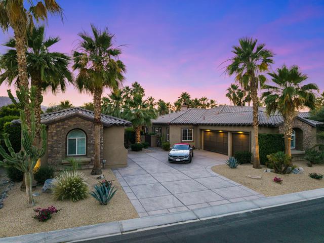 52395 Whispering Way, La Quinta CA: https://media.crmls.org/mediaz/95c332bc-7673-42e3-862f-f7ba57d8c4f4.jpg