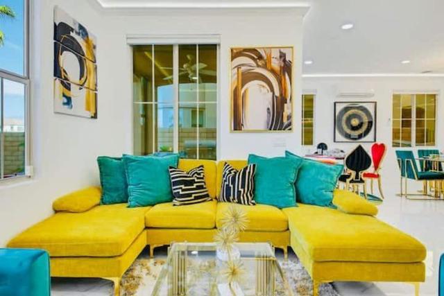 43173 Bacino Court, Indio CA: https://media.crmls.org/mediaz/95c4b082-5e73-4369-9252-9415bb81d0d8.jpg