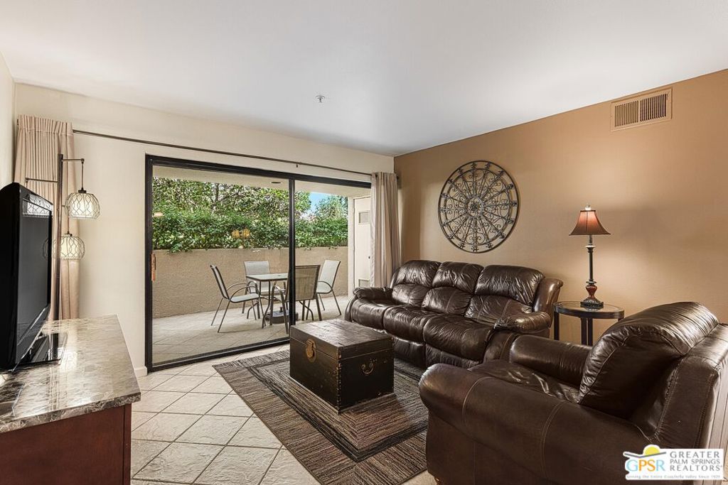 MLS #25614095PS image #2