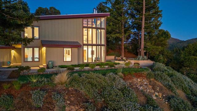 580 Rancho Prieta Road, Los Gatos CA: https://media.crmls.org/mediaz/95c59602-7553-4950-90a0-1c1dbb8389f4.jpg