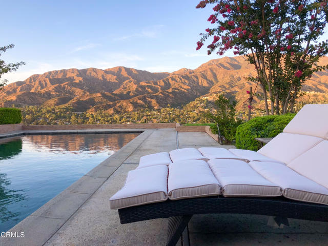 9670 Crystal View Dr., Tujunga CA: https://media.crmls.org/mediaz/95c5f4a1-cd3a-44f8-b5a1-f1ce488e0bbd.jpg
