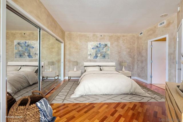 700 W Harbor Dr, San Diego CA: https://media.crmls.org/mediaz/95c6039f-b9b1-48a9-a4dd-da44fc1c9495.jpg