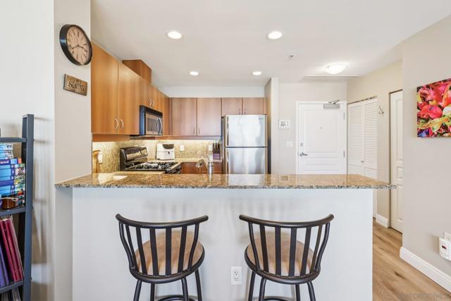 300 W Beech St, San Diego CA: https://media.crmls.org/mediaz/95c6e6b2-8656-4bd4-b671-297728674fd1.jpg