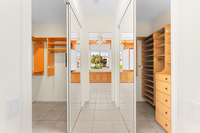 37159 Turnberry Isle Drive, Palm Desert CA: https://media.crmls.org/mediaz/95c73d71-7d35-46b5-98e0-757a1bdec592.jpg