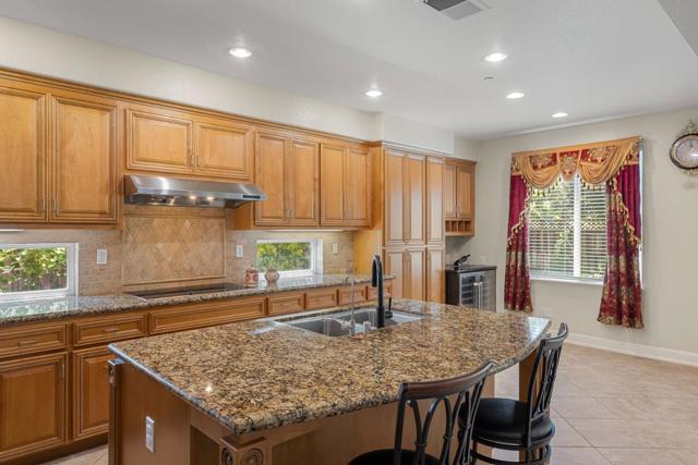5871 Masoni Place, Gilroy CA: https://media.crmls.org/mediaz/95c77481-7ad5-42b7-b2b2-4b12bb40dc62.jpg