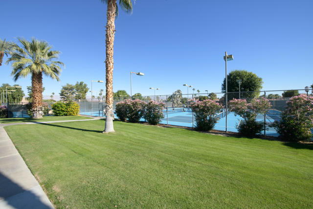 44079 Elba Court, Palm Desert CA: https://media.crmls.org/mediaz/95c78632-c150-4849-984d-4d341421723b.jpg