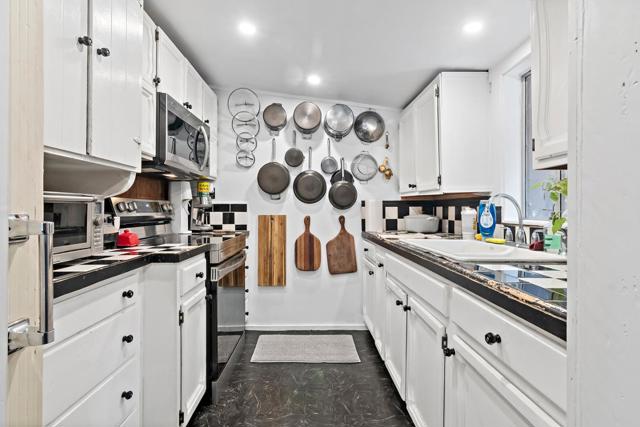 159 Strawberry Canyon Road, Royal Oaks CA: https://media.crmls.org/mediaz/95c85c85-5301-4d3c-872b-c9d0667a2fd9.jpg