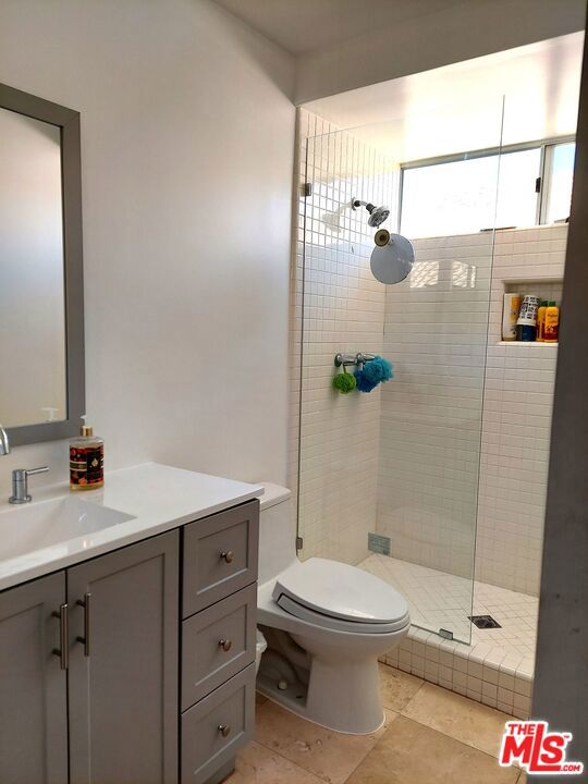 4342 Park Verdi, Calabasas CA: https://media.crmls.org/mediaz/95c8fc3a-8f35-466d-9f50-2e96aef8d3a5.jpg