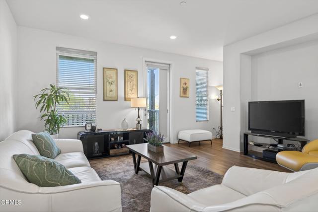 Detail Gallery Image 21 of 53 For 374 Serra St, Camarillo,  CA 93010 - 3 Beds | 3/1 Baths