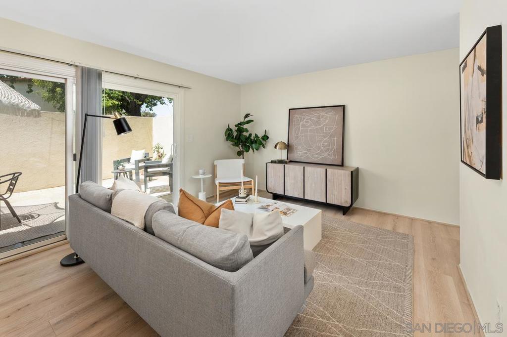 12204 Rancho Bernardo Rd - photo 2