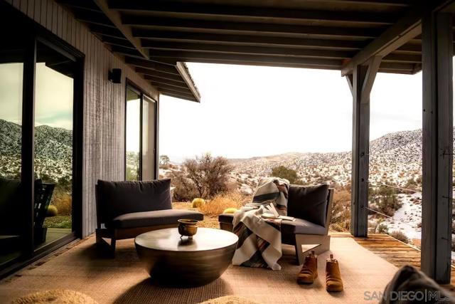 48311 Burns Canyon Rd, Pioneertown CA: https://media.crmls.org/mediaz/95ca1f96-2c80-4505-b708-b8473b7fffdc.jpg