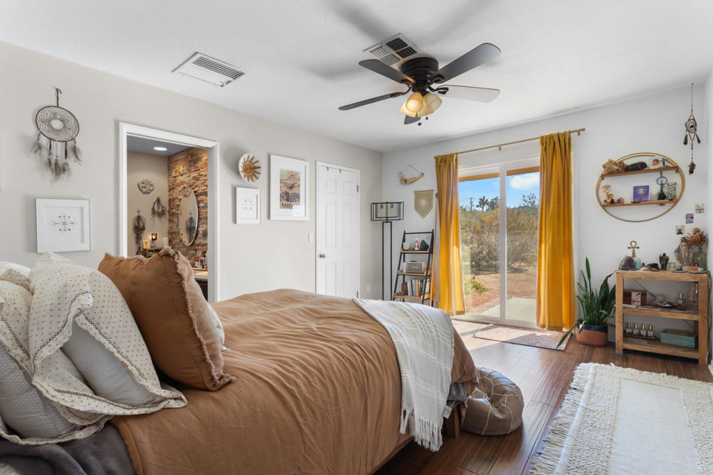 MLS #219138581DA image #10