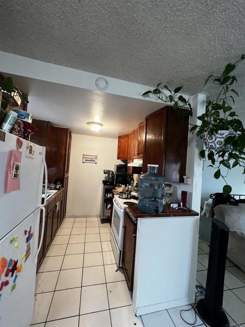 4139 46Th Street, San Diego CA: https://media.crmls.org/mediaz/95cd8d82-11df-4026-8925-183d4df2e608.jpg