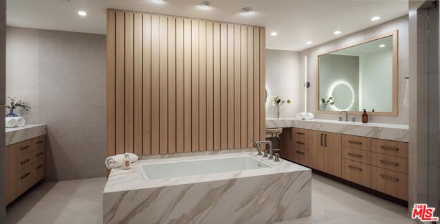 300 N Swall Drive, Beverly Hills CA: https://media.crmls.org/mediaz/95cddffb-2e47-49d4-b9c8-4fed133ffdb3.jpg