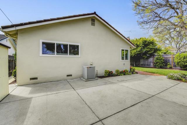 811 W Remington Drive, Sunnyvale CA: https://media.crmls.org/mediaz/95cef589-e437-465f-806e-14819e84ee9b.jpg
