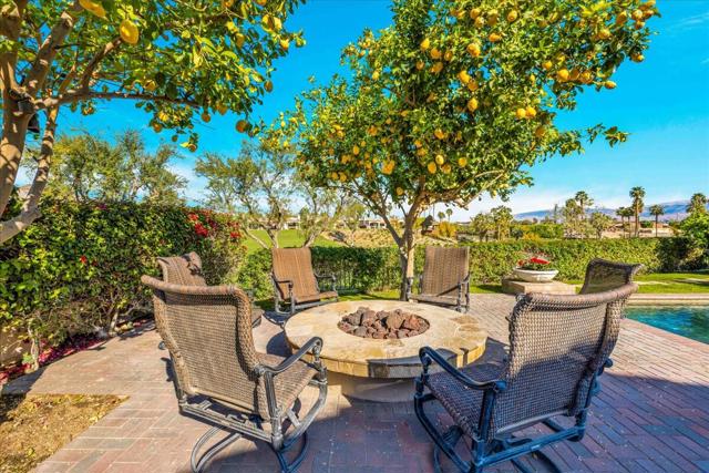 48385 Vista Calico, La Quinta CA: https://media.crmls.org/mediaz/95d0349e-0f60-4f6b-b591-06825cbc6c62.jpg