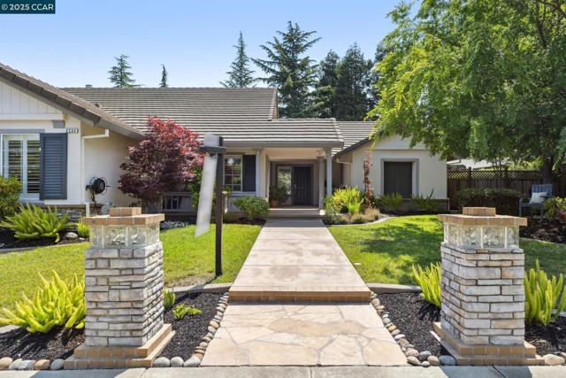 2232 Normandy Cir, Livermore CA: https://media.crmls.org/mediaz/95d08bec-29bf-4dee-bff0-89ed0a5b8962.jpg