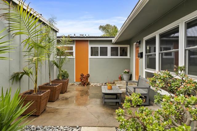 Detail Gallery Image 1 of 1 For 7633 Teebird Ln, San Diego,  CA 92123 - 4 Beds | 2/1 Baths