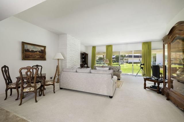 2515 E Jacaranda Road, Palm Springs CA: https://media.crmls.org/mediaz/95d10911-4be9-4905-93e5-532132506673.jpg