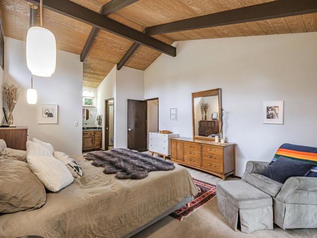 Image 36 of 65 For 251 Sunnycroft Road