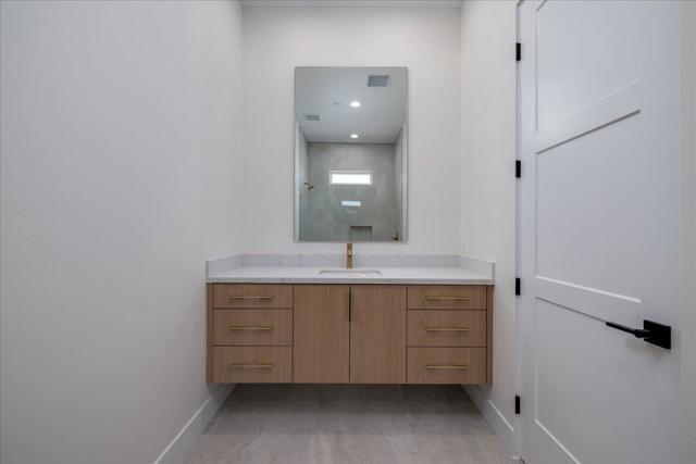 4195 Evergreen Lane, Banning CA: https://media.crmls.org/mediaz/95d13f4c-63c0-4219-93b7-0f5afc51f28a.jpg