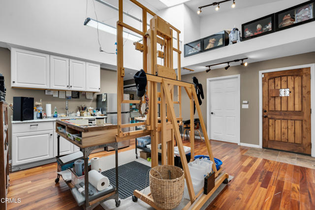 171 N Sunset Place, Monrovia CA: https://media.crmls.org/mediaz/95d18e3c-d637-49f9-a71f-c9f60a201445.jpg
