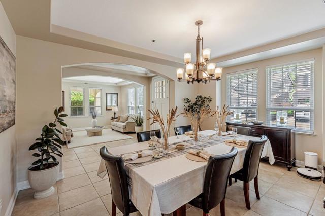 5812 Cajon Way, Gilroy CA: https://media.crmls.org/mediaz/95d19923-2707-4658-941a-b67bec3f3e13.jpg