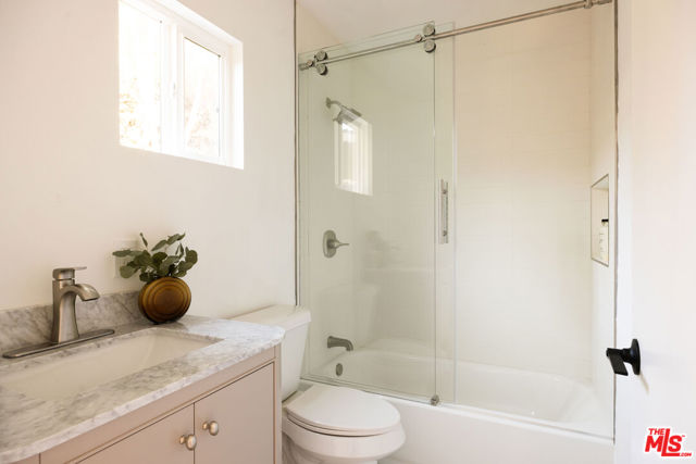 1336 Armadale Avenue, Los Angeles CA: https://media.crmls.org/mediaz/95d19b05-ed41-4174-a31d-349851c124e8.jpg