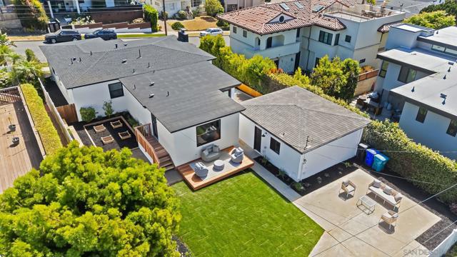 4414 Piedmont Dr, San Diego CA: https://media.crmls.org/mediaz/95d1bd48-f575-4e96-b293-6d303c2e89db.jpg