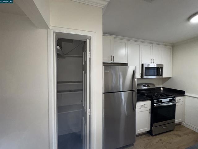 26 El Capitan Ln, Antioch CA: https://media.crmls.org/mediaz/95d26a79-771d-4105-884c-e884b67fa868.jpg