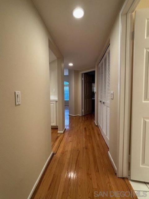 8641 Via Mallorca, La Jolla CA: https://media.crmls.org/mediaz/95d2b48c-7ce0-4b9b-ad3b-2a801a87eee5.jpg