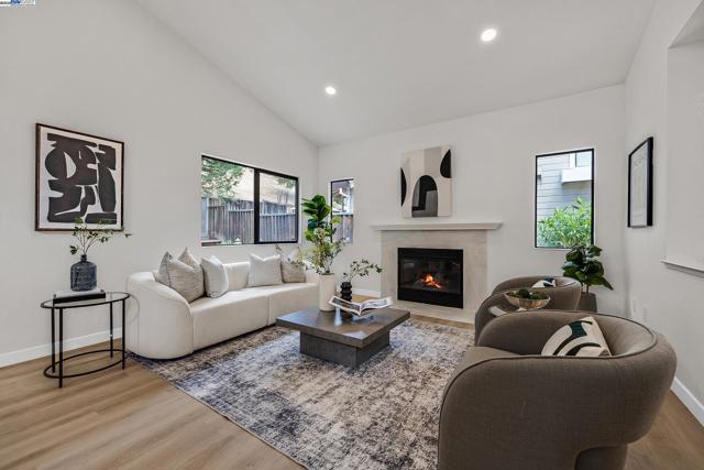 2227 Foxhill Drive, Martinez CA: https://media.crmls.org/mediaz/95d2bdd6-0bf8-4b01-86fb-86a3f0da5285.jpg