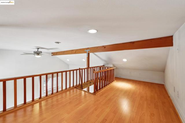 2714 Ave, Berkeley CA: https://media.crmls.org/mediaz/95d2e08d-251d-419f-a3c8-d6e3e64718cb.jpg