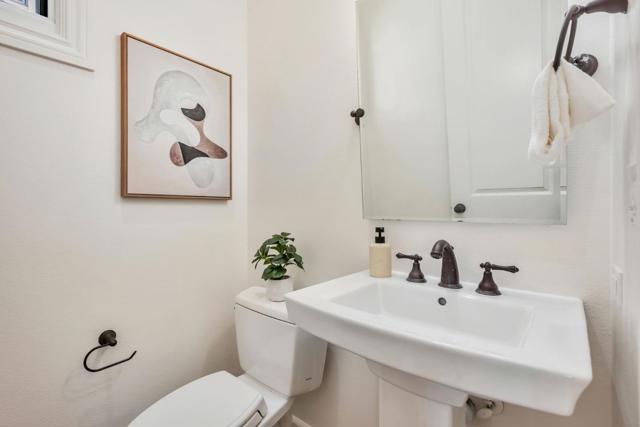 1601 Kentfield Avenue, Redwood City CA: https://media.crmls.org/mediaz/95d56a8f-2066-4870-b365-04d6a4b0b5a2.jpg