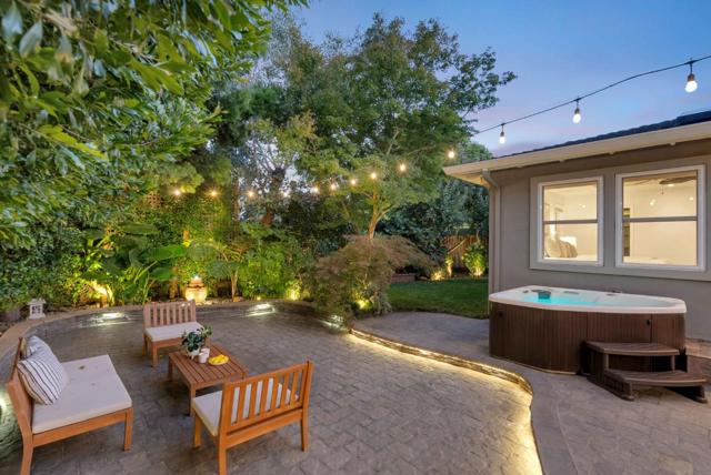 543 Toft Street, Mountain View CA: https://media.crmls.org/mediaz/95d63e8a-ba87-4fed-81c2-99e96da54272.jpg