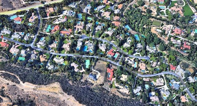 29266 Wagon Road, Agoura Hills CA: https://media.crmls.org/mediaz/95d66685-3c18-4e69-9259-465419bfff31.jpg