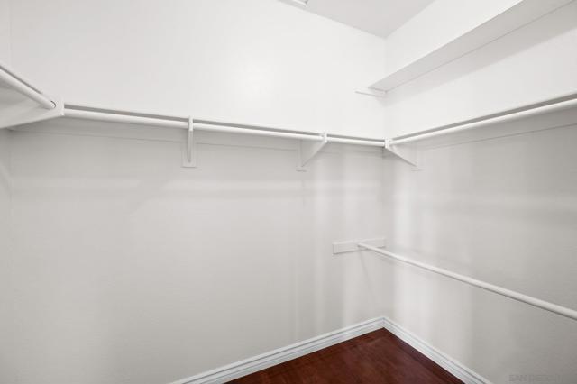 1669 Lisbon Pl, Escondido CA: https://media.crmls.org/mediaz/95d6f8f6-344a-4102-9ab0-997e20672f2a.jpg