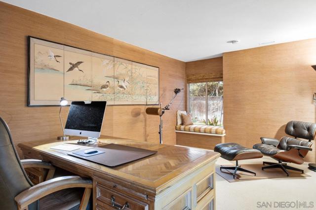 1059 Hymettus Ave, Encinitas CA: https://media.crmls.org/mediaz/95d70208-ea34-4c10-bc72-8c63181c2738.jpg