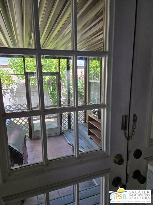 1067 Via Grande, Cathedral City CA: https://media.crmls.org/mediaz/95d73c18-7453-40ac-a39b-e2684ffa6910.jpg