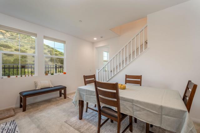 Detail Gallery Image 8 of 47 For 231 Inspiration, Camarillo,  CA 93012 - 4 Beds | 2/1 Baths