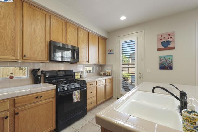 Image 35 of 53 For 5854 Riverbank Cir